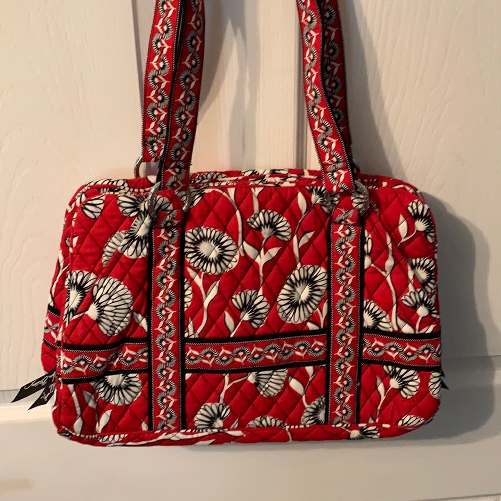Vera Bradley squared away deco daisy retired
